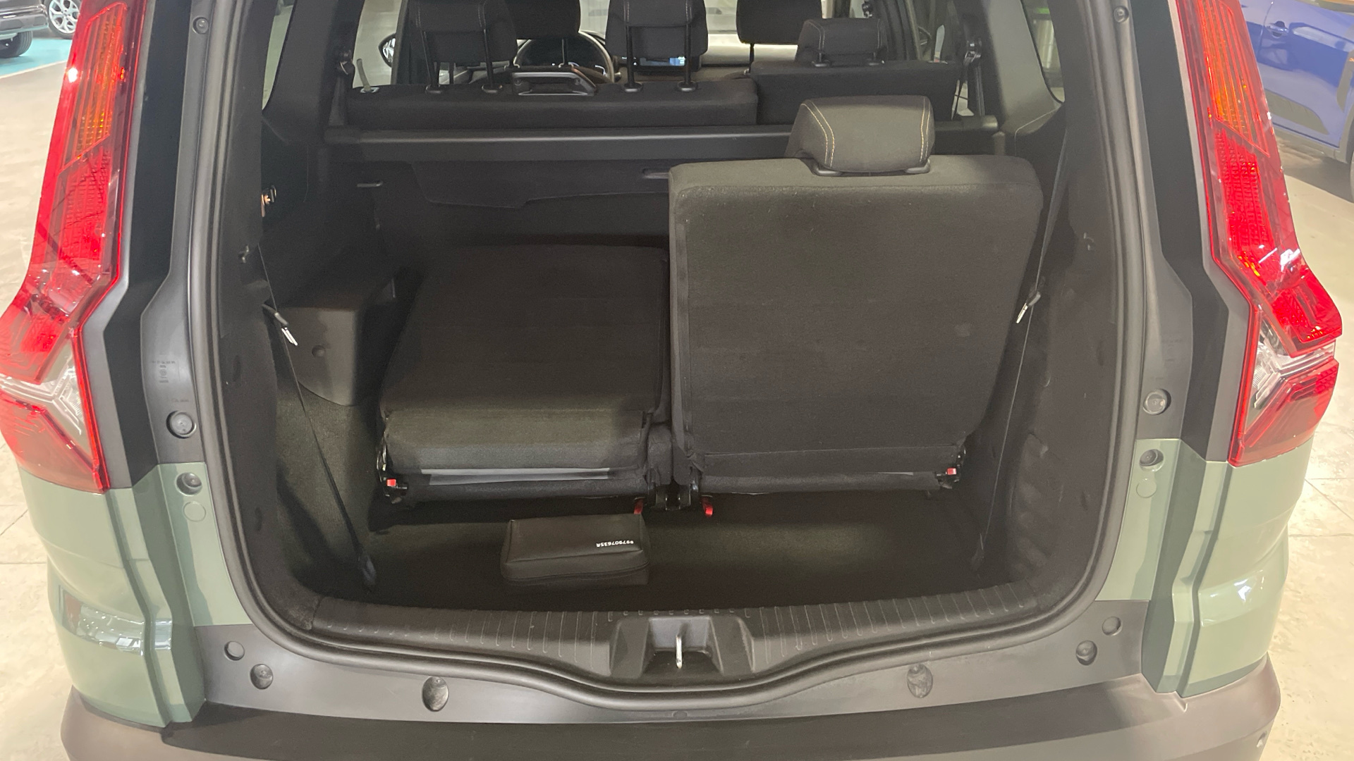 Dacia Jogger Hybrid 140 en Barcelona