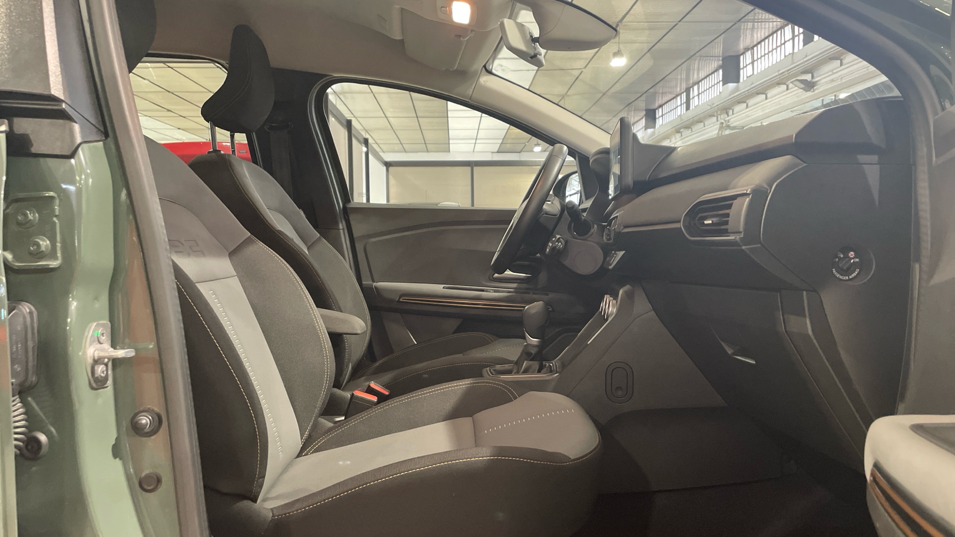 Dacia Jogger Hybrid 140 en Barcelona