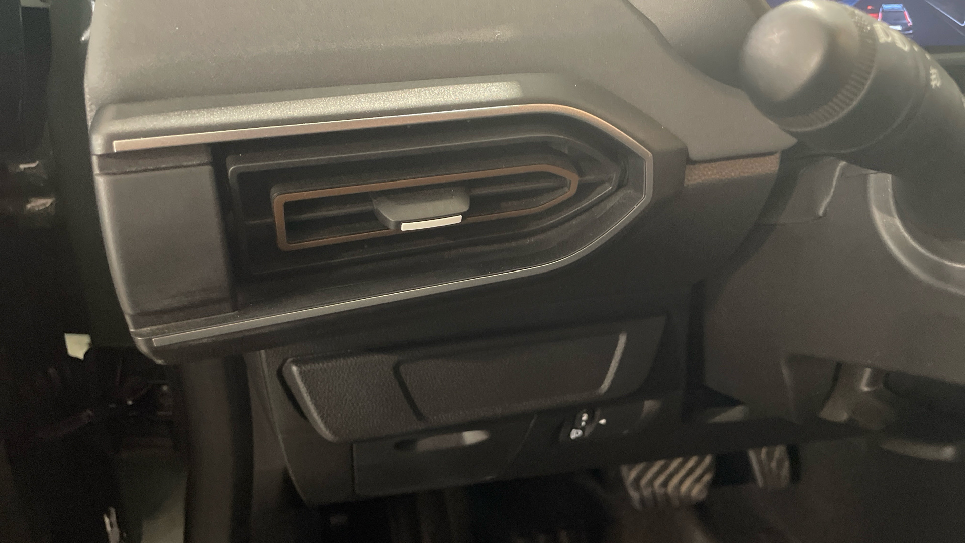 Dacia Jogger Hybrid 140 en Barcelona