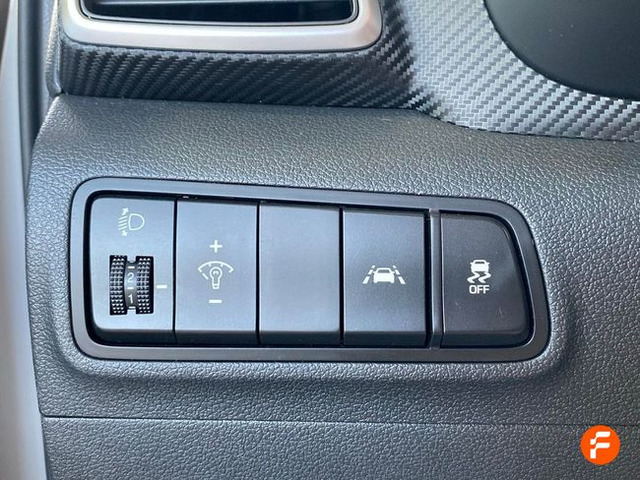 Foto 11 Hyundai Tucson 1.6 CRDI 48V SLE 4x2 85 kW (116 CV)