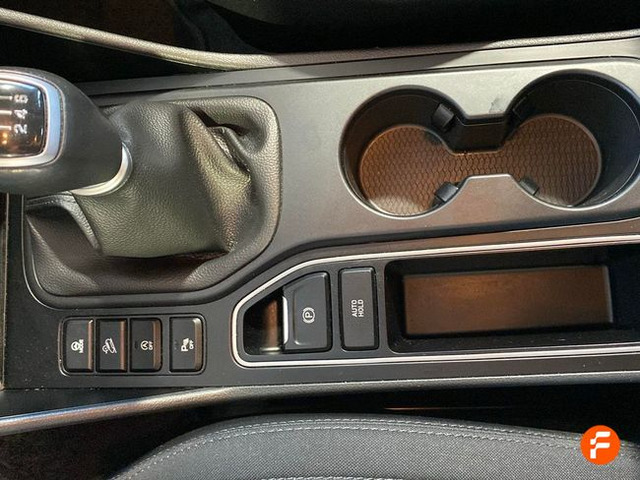 Foto 20 Hyundai Tucson 1.6 CRDI 48V SLE 4x2 85 kW (116 CV)