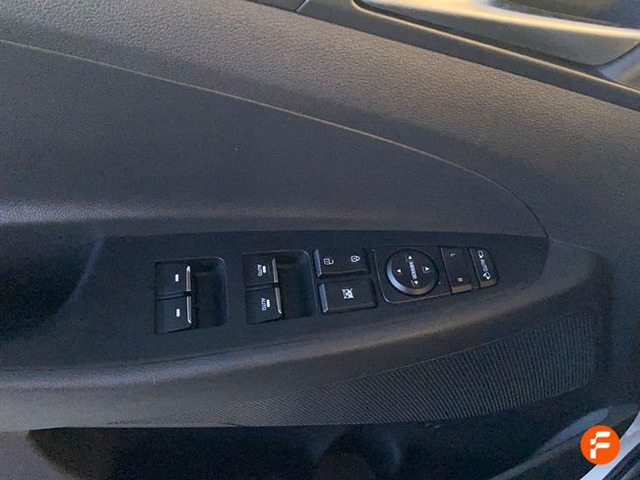 Foto 23 Hyundai Tucson 1.6 CRDI 48V SLE 4x2 85 kW (116 CV)