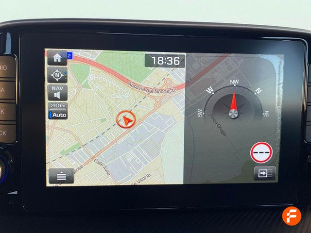 Foto 25 Hyundai Tucson 1.6 CRDI 48V SLE 4x2 85 kW (116 CV)