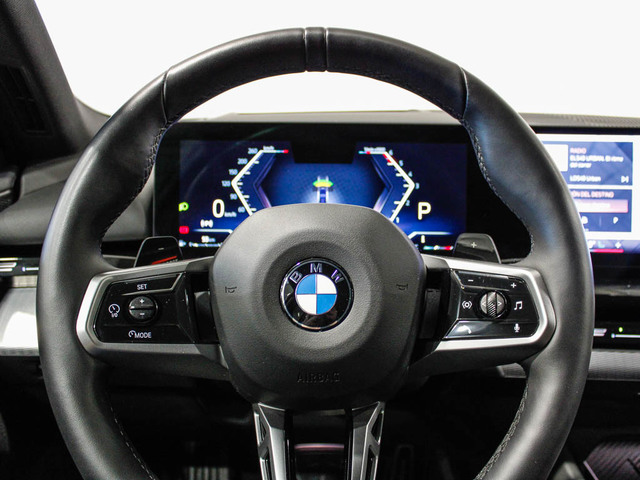 BMW Serie 5 520d Touring color Negro. Año 2025. 145KW(197CV). Diésel. En concesionario Barcelona Premium -- GRAN VIA de Barcelona