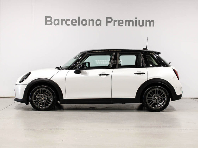 fotoG 2 del MINI MINI 5 Puertas Cooper C 115 kW (156 CV) 156cv Gasolina del 2025 en Barcelona