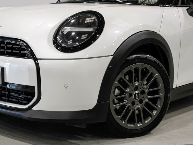 fotoG 5 del MINI MINI 5 Puertas Cooper C 115 kW (156 CV) 156cv Gasolina del 2025 en Barcelona