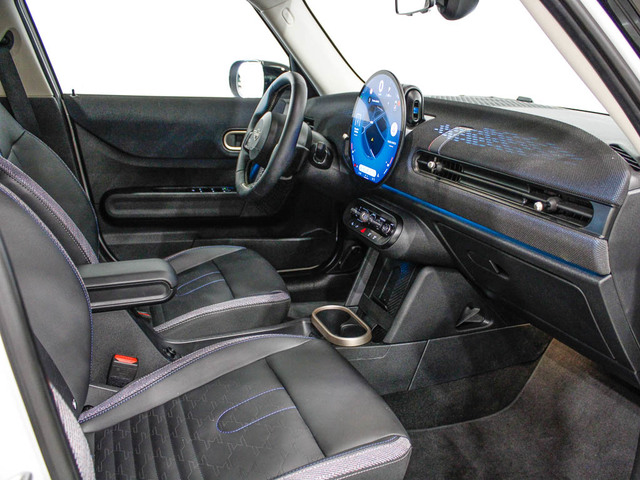 fotoG 7 del MINI MINI 5 Puertas Cooper C 115 kW (156 CV) 156cv Gasolina del 2025 en Barcelona