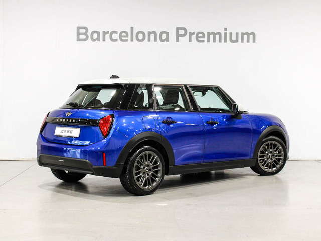fotoG 3 del MINI MINI 5 Puertas Cooper C 115 kW (156 CV) 156cv Gasolina del 2025 en Barcelona