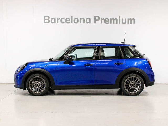 fotoG 2 del MINI MINI 5 Puertas Cooper C 115 kW (156 CV) 156cv Gasolina del 2025 en Barcelona