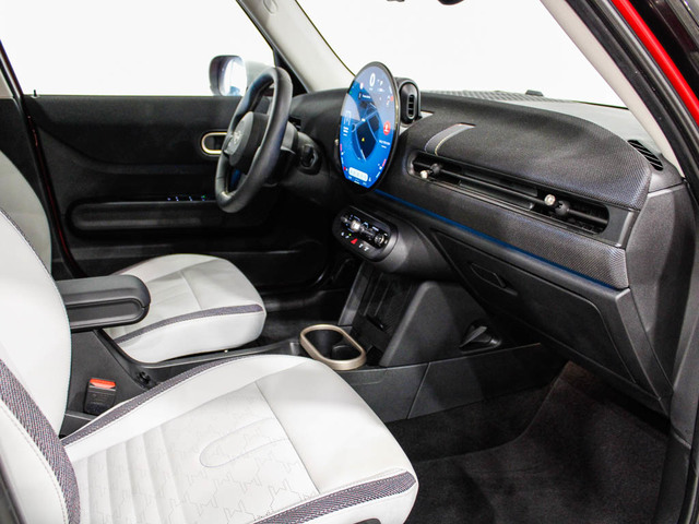 fotoG 16 del MINI MINI 5 Puertas Cooper C 115 kW (156 CV) 156cv Gasolina del 2025 en Barcelona