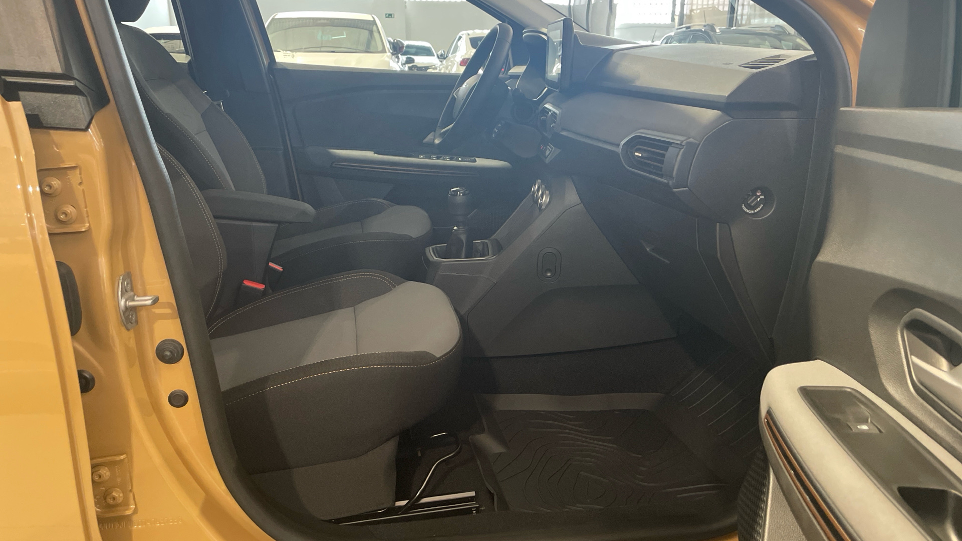 Dacia Sandero ECO-G 100 en Barcelona