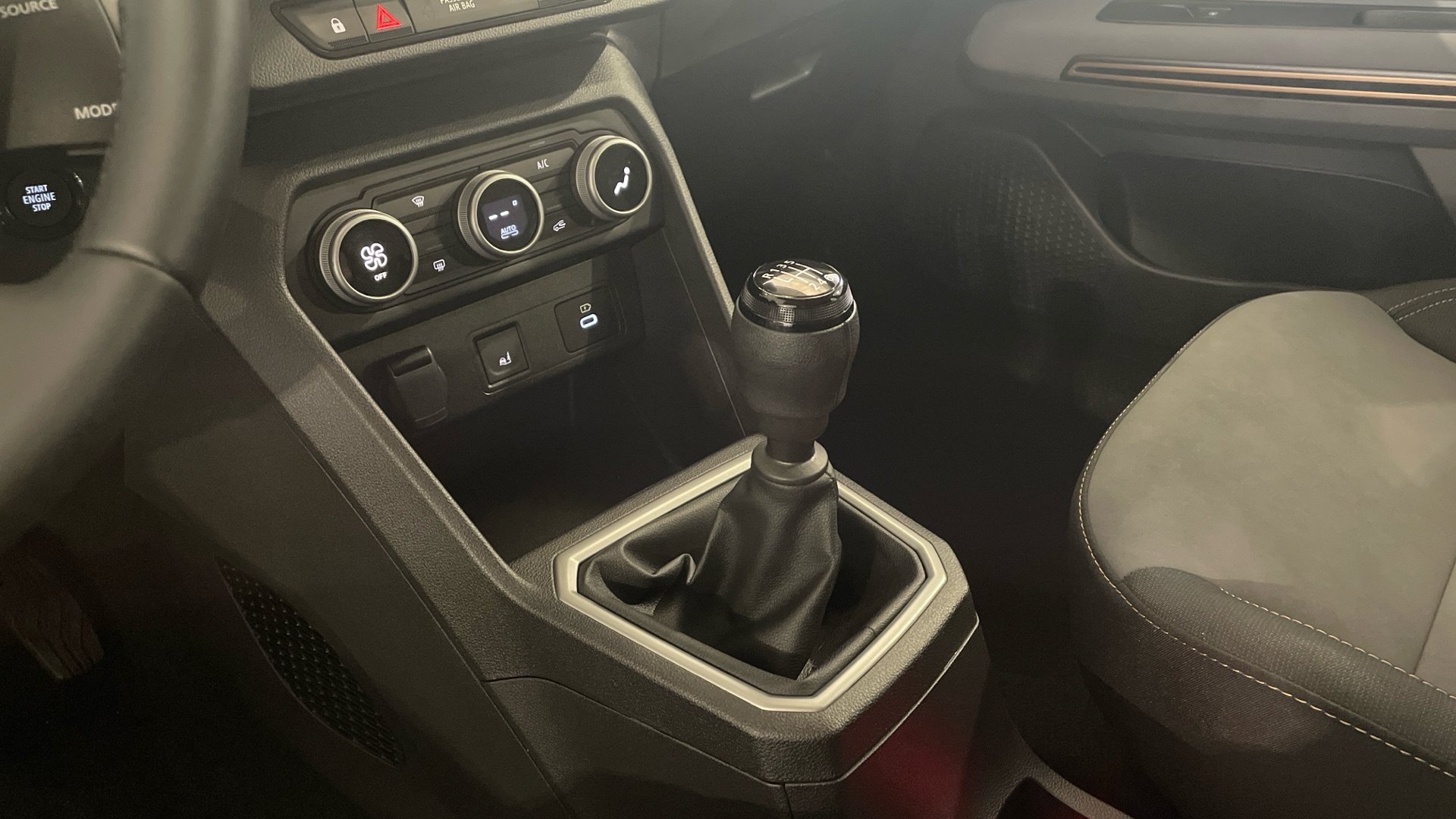 Dacia Sandero ECO-G 100 en Barcelona