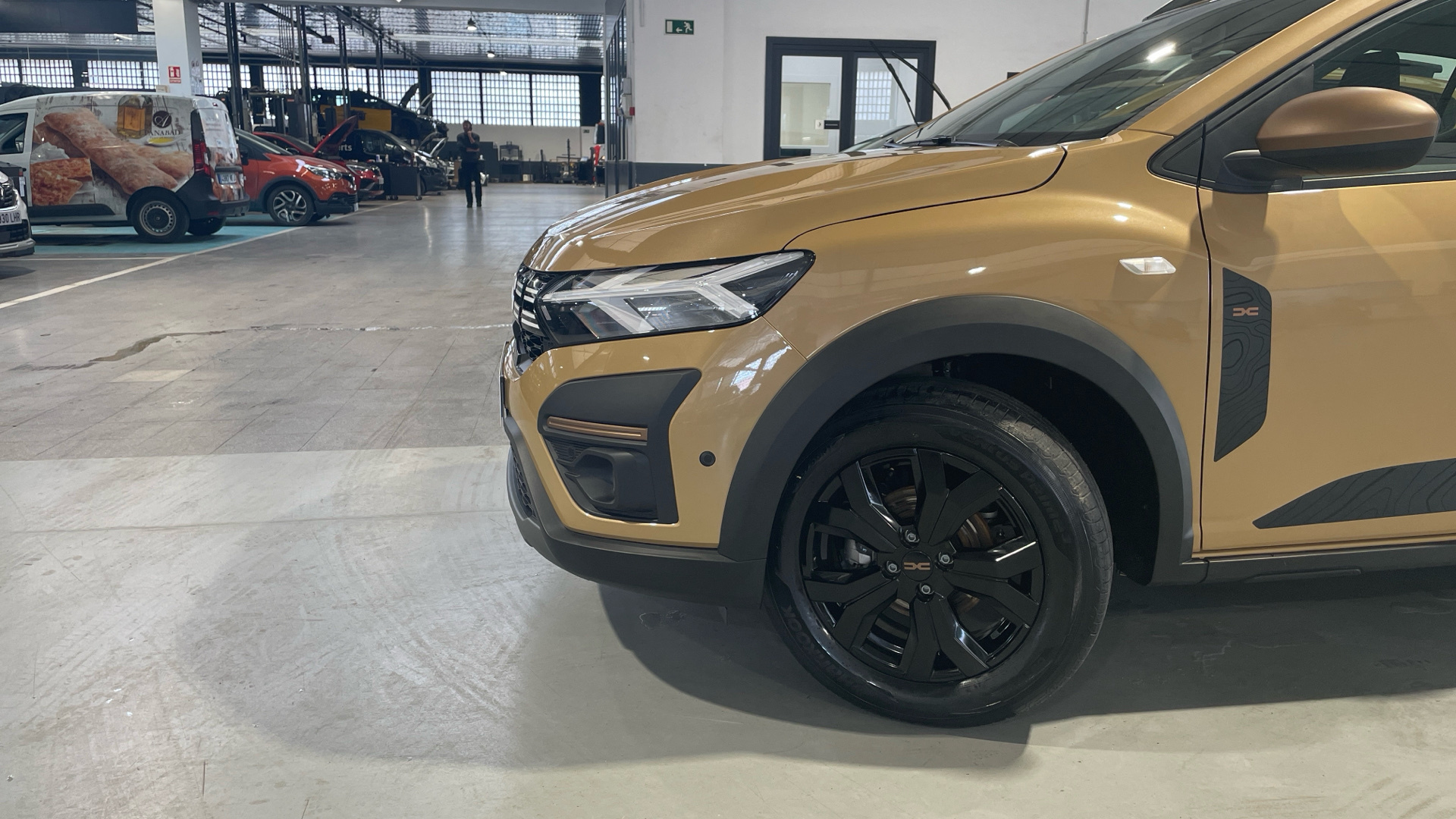 Dacia Sandero ECO-G 100 en Barcelona