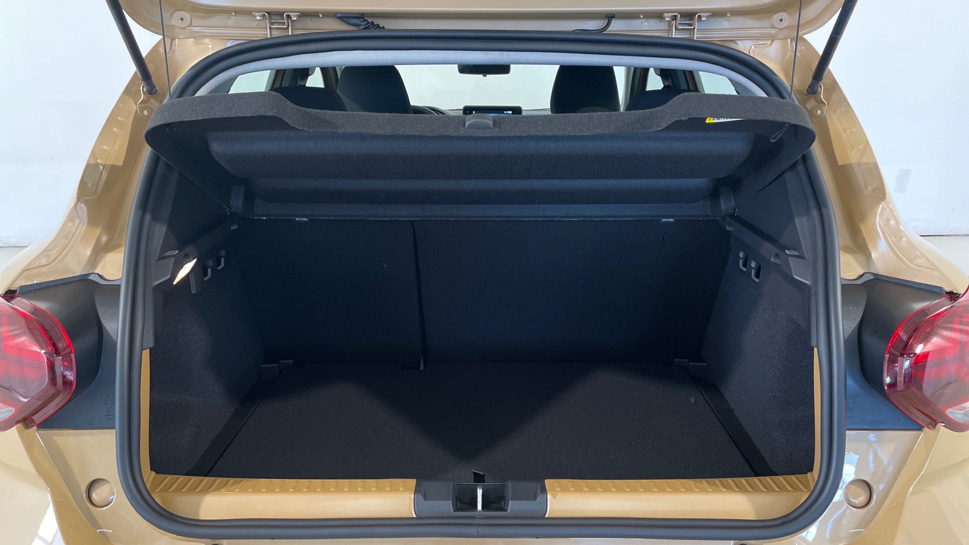 Dacia Sandero ECO-G 100 en Barcelona