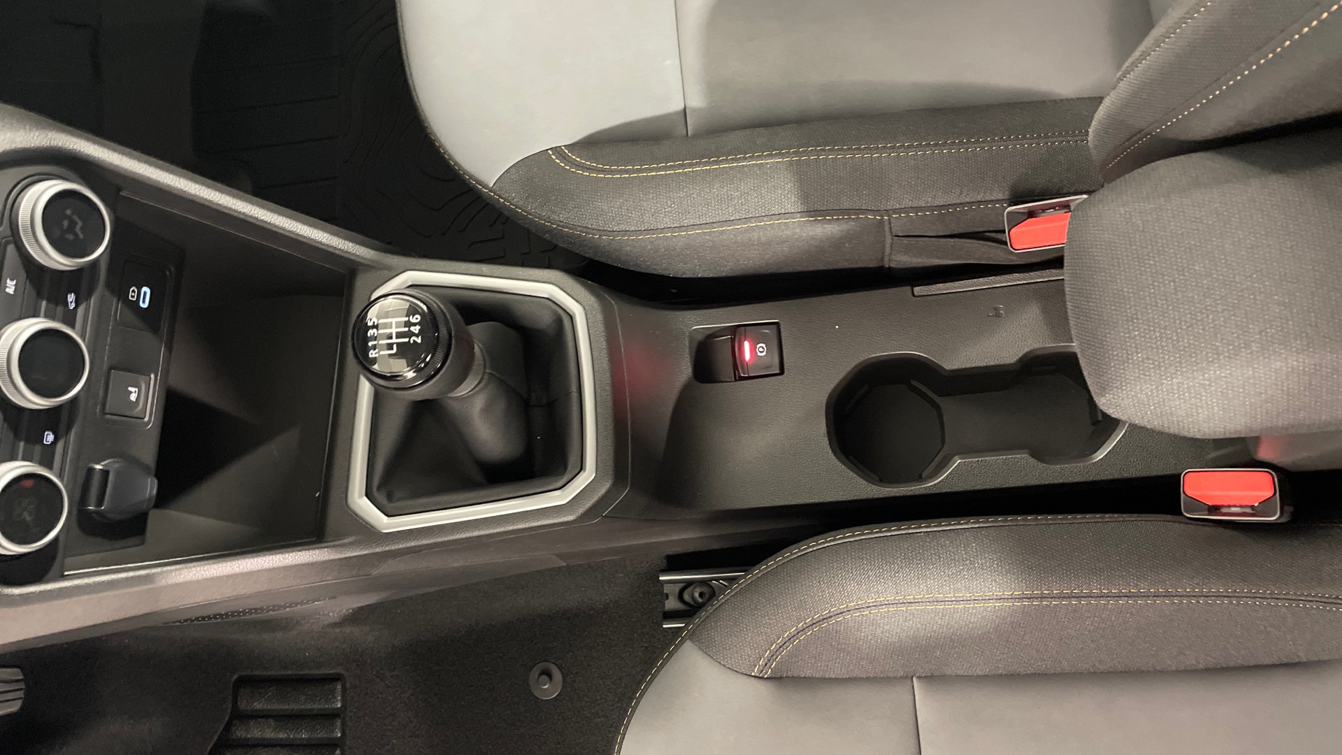 Dacia Sandero ECO-G 100 en Barcelona