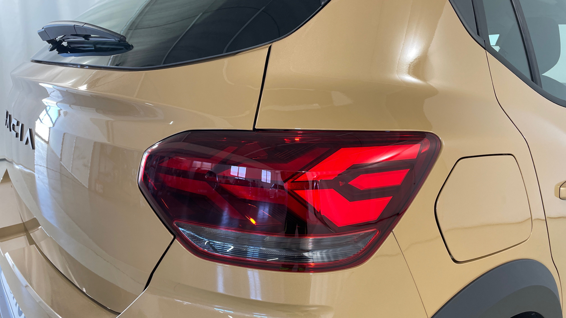 Dacia Sandero ECO-G 100 en Barcelona