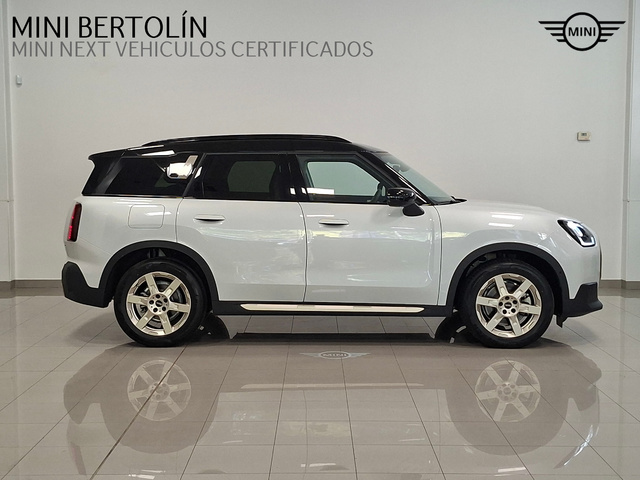fotoG 11 del MINI MINI Countryman C 125 kW (170 CV) 170cv Gasolina del 2025 en Valencia