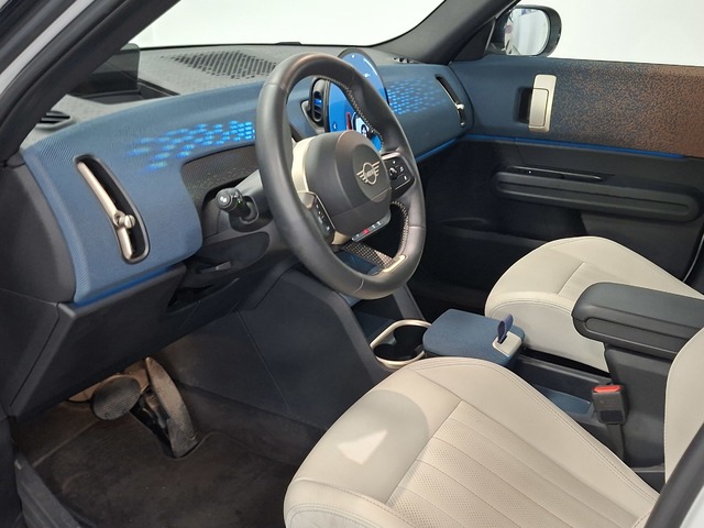 fotoG 23 del MINI MINI Countryman C 125 kW (170 CV) 170cv Gasolina del 2025 en Valencia