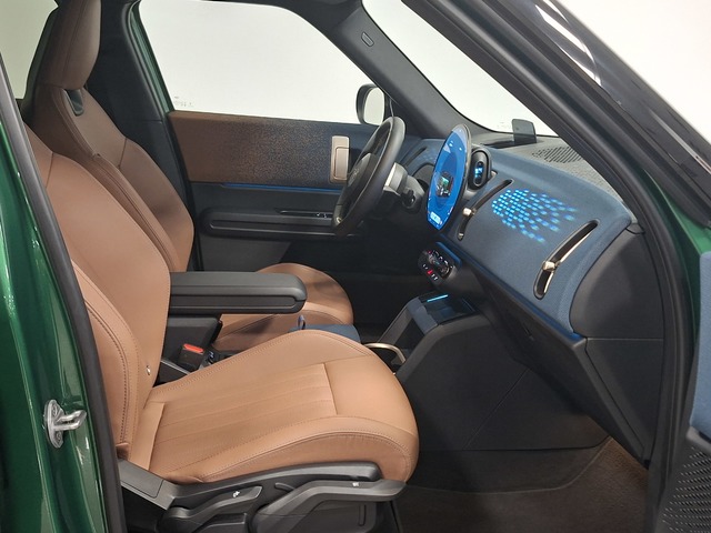 fotoG 17 del MINI MINI Countryman C 125 kW (170 CV) 170cv Gasolina del 2025 en Valencia