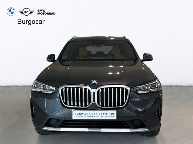 BMW X3 xDrive20d color Gris. Año 2024. 140KW(190CV). Diésel. En concesionario Motor Gorbea de Álava
