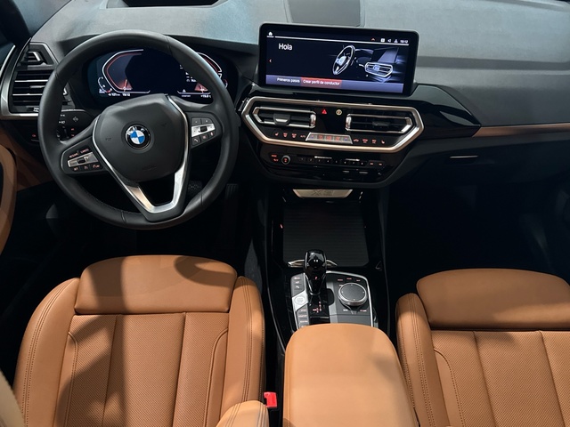 BMW X3 xDrive20d color Gris. Año 2024. 140KW(190CV). Diésel. En concesionario Motor Gorbea de Álava
