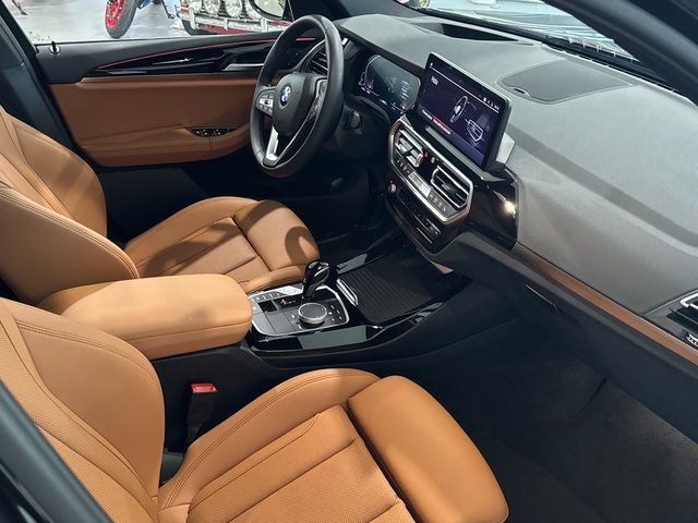 BMW X3 xDrive20d color Gris. Año 2024. 140KW(190CV). Diésel. En concesionario Motor Gorbea de Álava