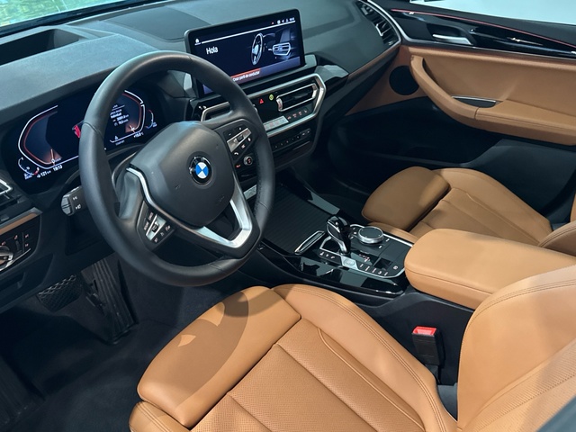 BMW X3 xDrive20d color Gris. Año 2024. 140KW(190CV). Diésel. En concesionario Motor Gorbea de Álava