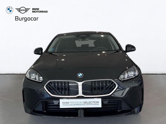 BMW Serie 1 120d color Negro. Año 2025. 120KW(163CV). Diésel. En concesionario Motor Gorbea de Álava