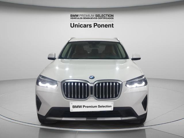 BMW X3 xDrive20d color Blanco. Año 2022. 140KW(190CV). Diésel. En concesionario Unicars Ponent de Lleida