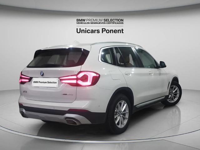 BMW X3 xDrive20d color Blanco. Año 2022. 140KW(190CV). Diésel. En concesionario Unicars Ponent de Lleida