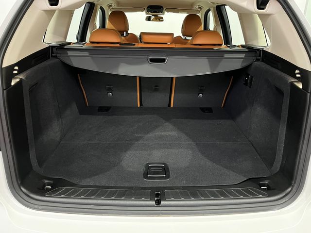 BMW X3 xDrive20d color Blanco. Año 2022. 140KW(190CV). Diésel. En concesionario Unicars Ponent de Lleida