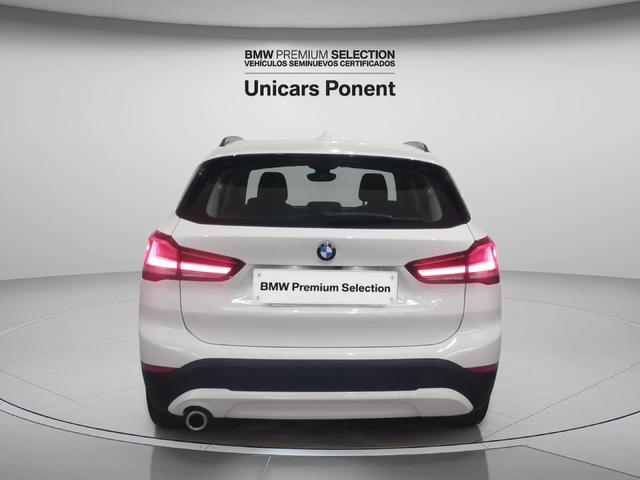 BMW X1 sDrive18i color Blanco. Año 2020. 103KW(140CV). Gasolina. En concesionario Unicars Ponent de Lleida