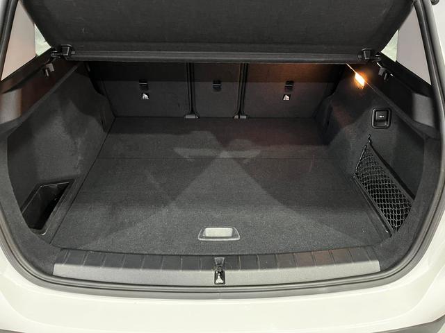 BMW X1 sDrive18i color Blanco. Año 2020. 103KW(140CV). Gasolina. En concesionario Unicars Ponent de Lleida