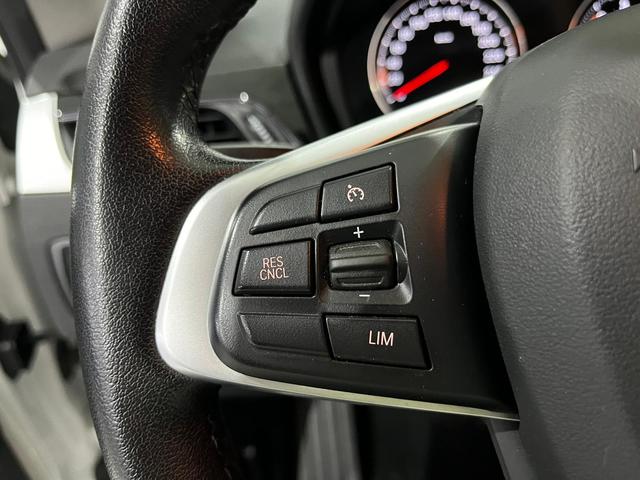 BMW X1 sDrive18i color Blanco. Año 2020. 103KW(140CV). Gasolina. En concesionario Unicars Ponent de Lleida