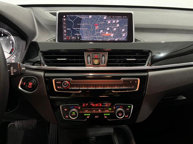 BMW X1 sDrive18i color Blanco. Año 2020. 103KW(140CV). Gasolina. En concesionario Unicars Ponent de Lleida