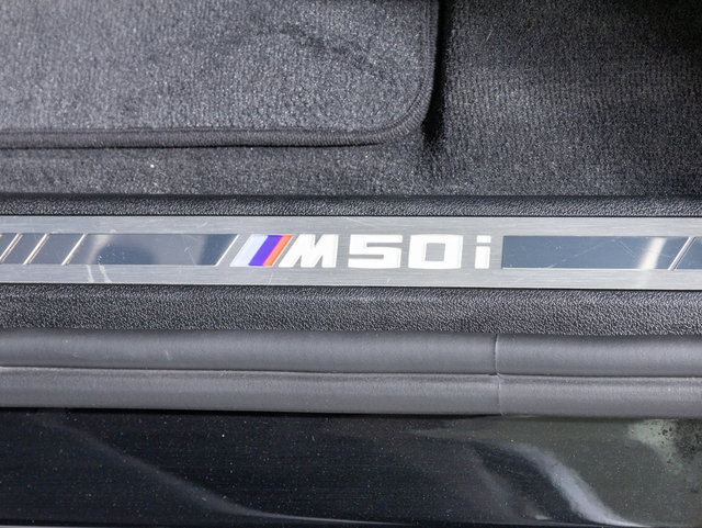 BMW X6 M50i color Negro. Año 2022. 390KW(530CV). Gasolina. En concesionario Oliva Motor Girona de Girona