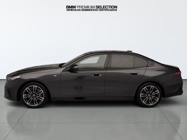 fotoG 2 del BMW Serie 5 540d xDrive 223 kW (303 CV) 303cv Diésel del 2025 en Málaga