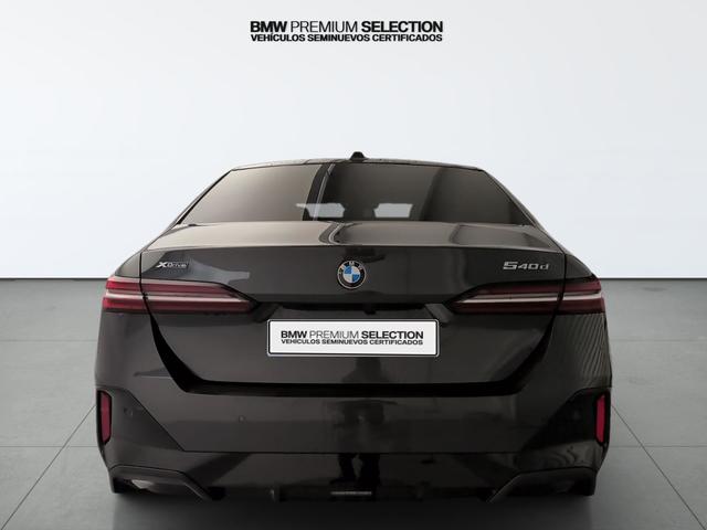 fotoG 4 del BMW Serie 5 540d xDrive 223 kW (303 CV) 303cv Diésel del 2025 en Málaga
