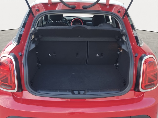 fotoG 10 del MINI MINI 5 Puertas Cooper 100 kW (136 CV) 136cv Gasolina del 2021 en Alicante