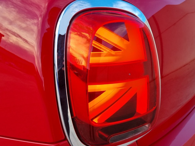 fotoG 25 del MINI MINI 5 Puertas Cooper 100 kW (136 CV) 136cv Gasolina del 2021 en Alicante