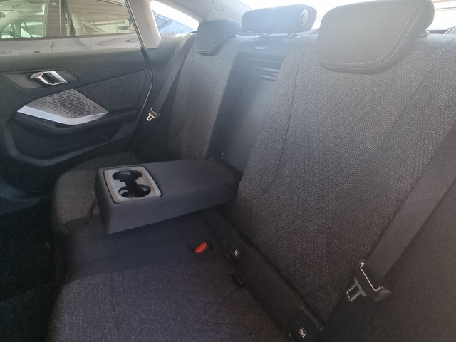 BMW Serie 2 218d Gran Coupe color Blanco. Año 2025. 110KW(150CV). Diésel. En concesionario GANDIA Automoviles Fersan, S.A. de Valencia