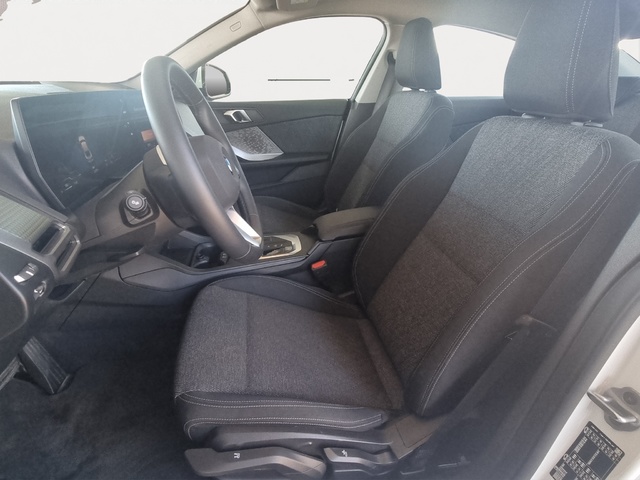 BMW Serie 2 218d Gran Coupe color Blanco. Año 2025. 110KW(150CV). Diésel. En concesionario GANDIA Automoviles Fersan, S.A. de Valencia