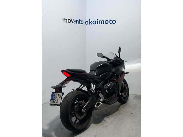 Honda CBR 650 R  en Barcelona