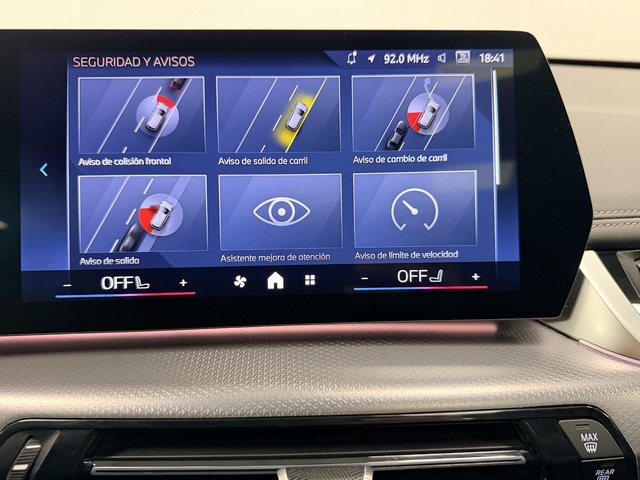 BMW X1 xDrive25e color Gris Plata. Año 2025. 180KW(245CV). Híbrido Electro/Gasolina. En concesionario Maberauto de Castellón