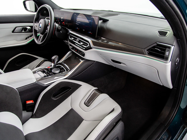 BMW M M3 Berlina Competition color Verde. Año 2023. 375KW(510CV). Gasolina. En concesionario Móvil Begar Alicante de Alicante