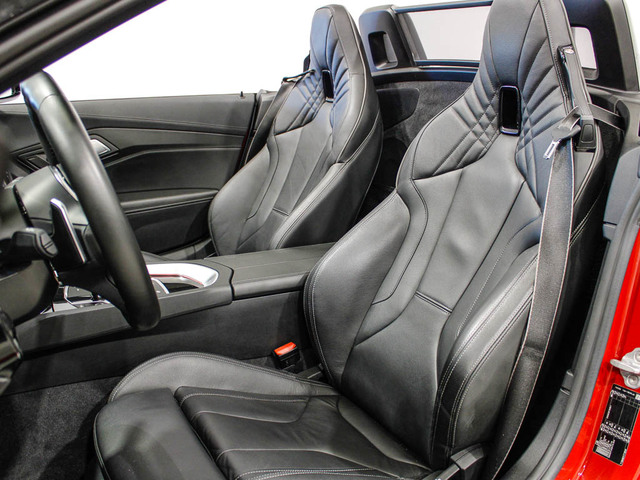 BMW Z4 sDrive20i Cabrio color Rojo. Año 2020. 145KW(197CV). Gasolina. En concesionario Barcelona Premium -- GRAN VIA de Barcelona