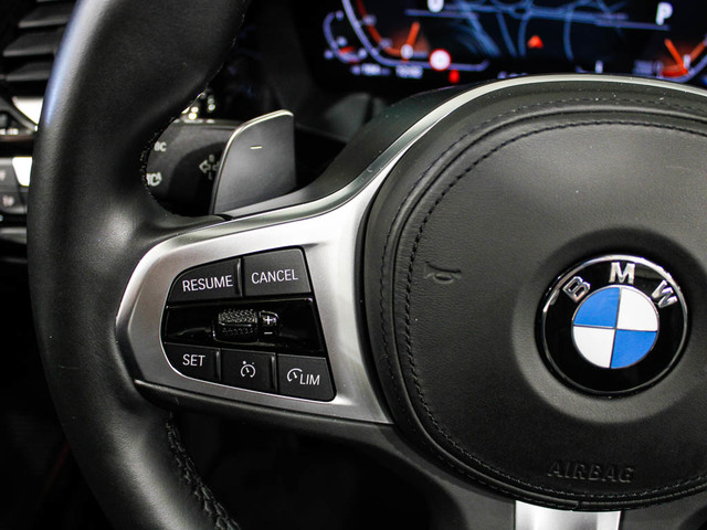 BMW Z4 sDrive20i Cabrio color Rojo. Año 2020. 145KW(197CV). Gasolina. En concesionario Barcelona Premium -- GRAN VIA de Barcelona