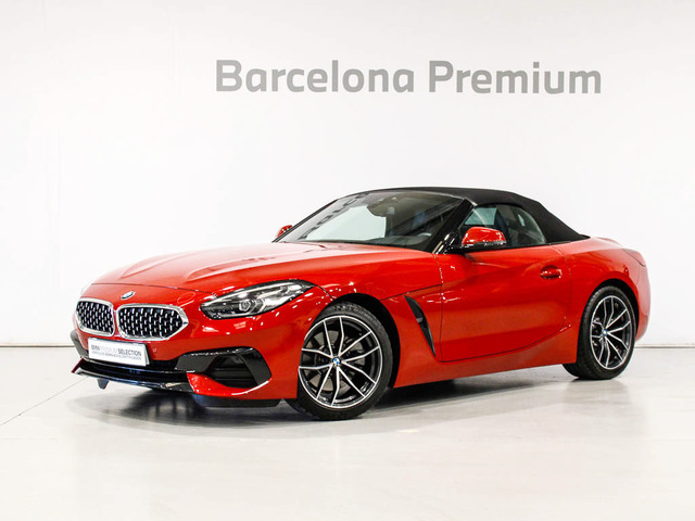 BMW Z4 sDrive20i Cabrio color Rojo. Año 2020. 145KW(197CV). Gasolina. En concesionario Barcelona Premium -- GRAN VIA de Barcelona