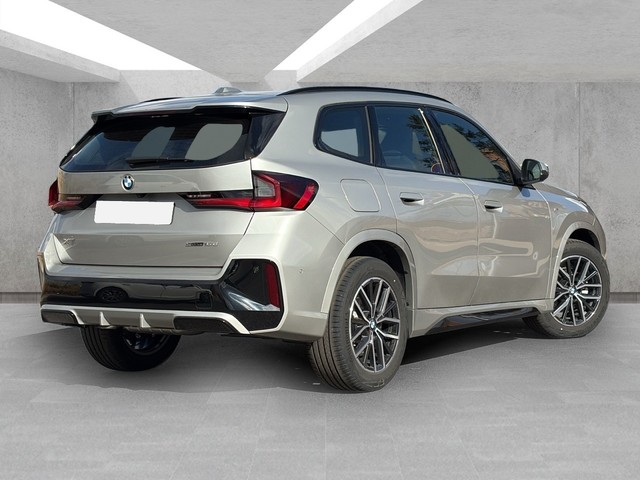 BMW X1 sDrive18d color Gris Plata. Año 2025. 110KW(150CV). Diésel. En concesionario BMW Avilcar Ávila de Ávila