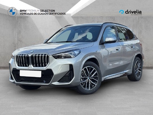 Fotos de BMW X1 sDrive18d color Gris Plata. Año 2025. 110KW(150CV). Diésel. En concesionario BMW Avilcar Ávila de Ávila